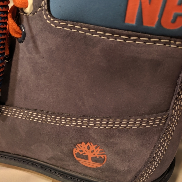 TIMBERLAND NBA NEW YORK KNICKS BOOTS - Picture 5 of 8